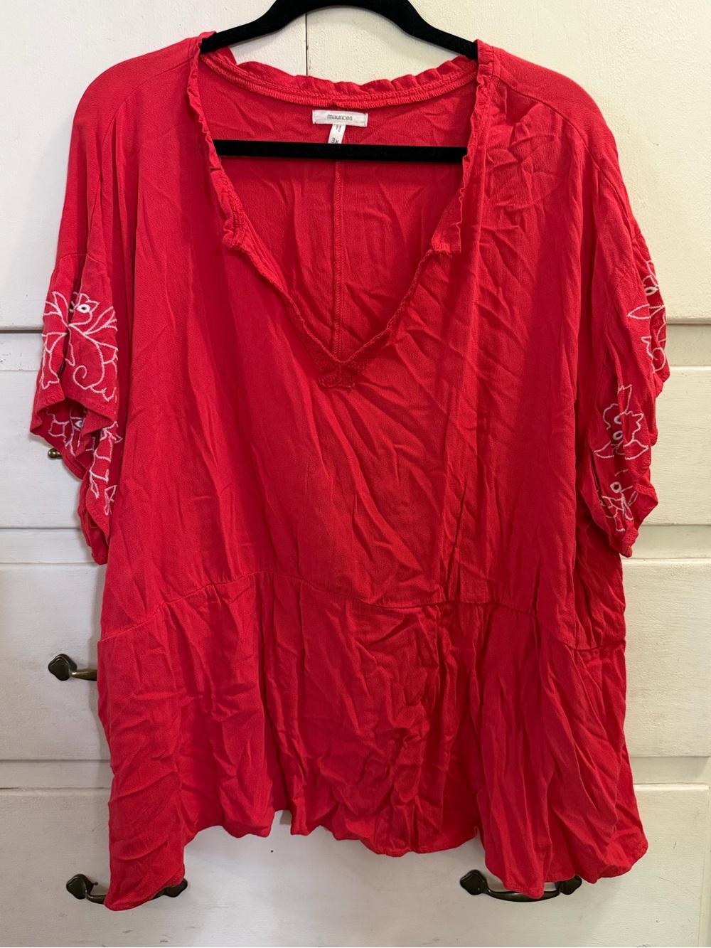 Maurices Bright Red V-Neck Short Sleeve Tunic with White Sleeve Embroidery